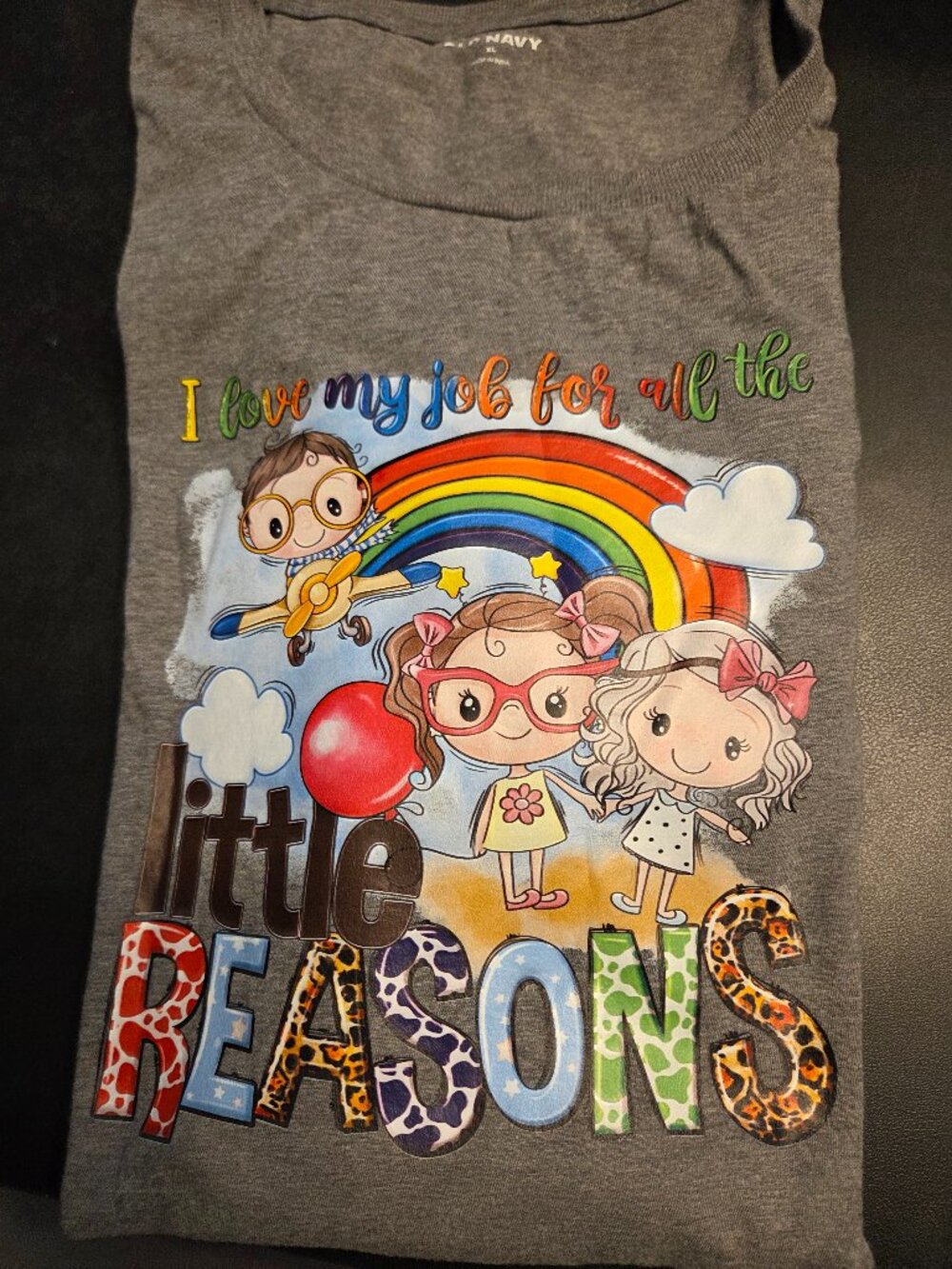 "I Love my job for all the little reasons' gray T-shirt